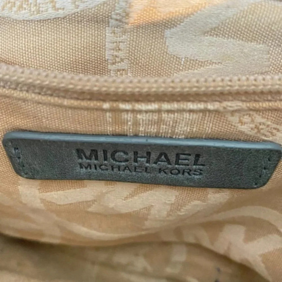 MICHAEL Michael Kors Green Crossbody Bag - Picture 8 of 9